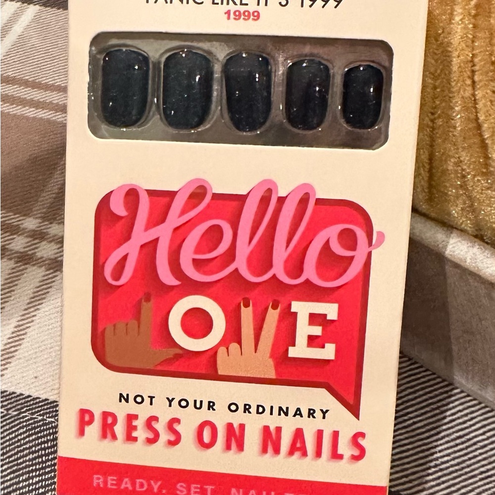 Hello Love Navy with sparkles Press-On Nails Set